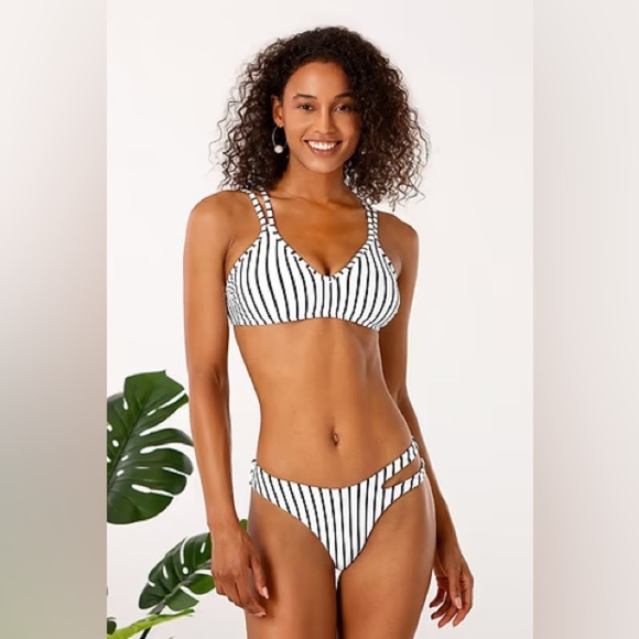 Cupshe Black and White Striped Bikini - Picture 2 of 3